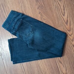 NYDJ pull on jeans.